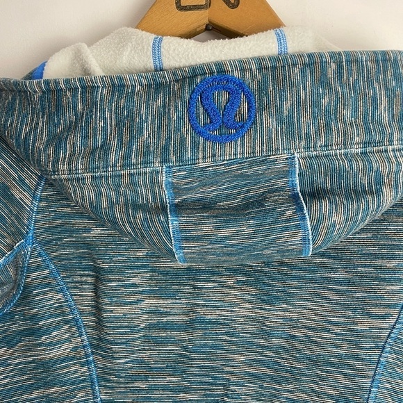 Lululemon Scuba Hoodie “Wee Are From Space” Size 6 - Picture 10 of 10